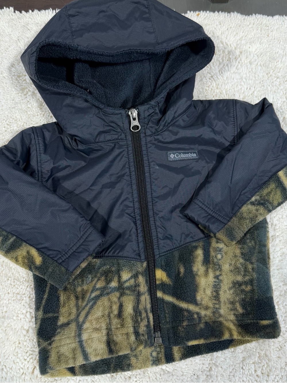Columbia Kids Black Jacket with Green Camo Fleece 6/12m